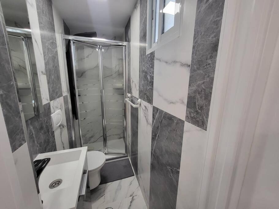 Las Canteras New 2 Bedrooms Flat At The Beach Parking Optional Las Palmas de Gran Canaria Eksteriør billede