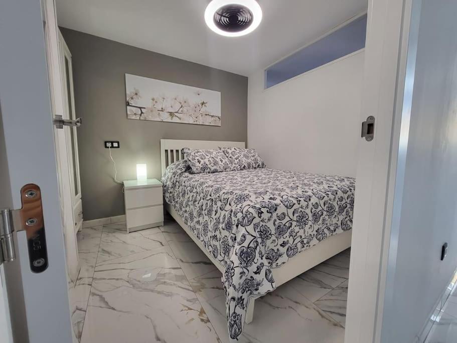 Las Canteras New 2 Bedrooms Flat At The Beach Parking Optional Las Palmas de Gran Canaria Eksteriør billede