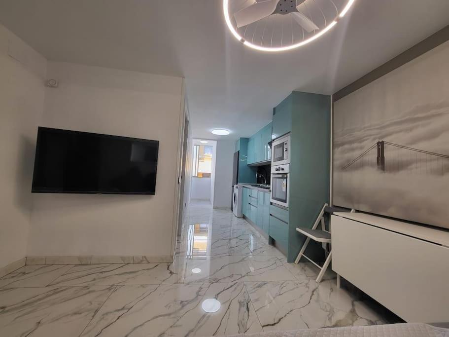 Las Canteras New 2 Bedrooms Flat At The Beach Parking Optional Las Palmas de Gran Canaria Eksteriør billede