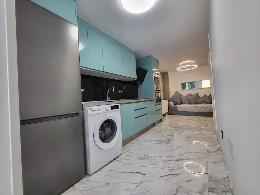 Las Canteras New 2 Bedrooms Flat At The Beach Parking Optional Las Palmas de Gran Canaria Eksteriør billede
